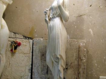 Скульптура греческой богини. Творческая работа мастерской Круг, Киев